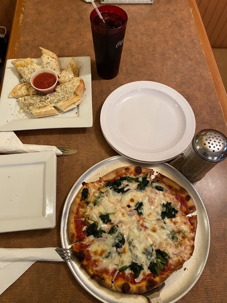 DELIZIA PIZZA KITCHEN Updated August 2024 76 Photos & 133 Reviews