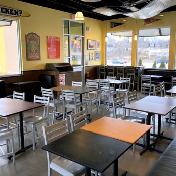 Raising Cane's Chicken Fingers - Dining Area - Fast Food Near Me - Shawnee, Kansas