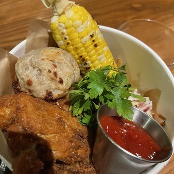 Bar Tulia - Mercato - Fried chicken bucket (wife could get over how good biscuit was) chicken is excellent - Pizza Near Me - Naples, Florida