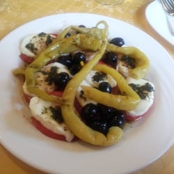 Pizzeria Rustica - Mozarella mit Peperoni