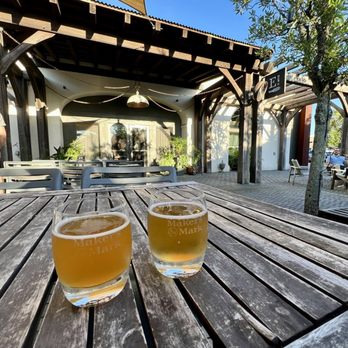 Edmund's Original - Brewpubs Near Me - Charleston, South Carolina