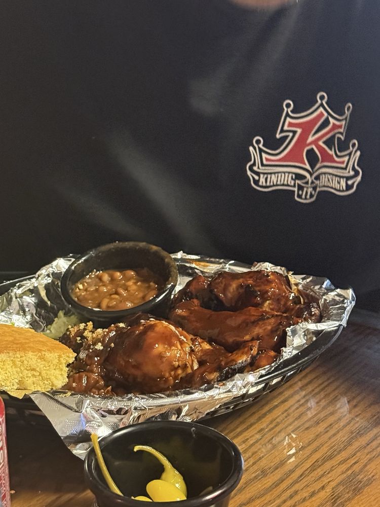 Food from Auntie’s Tiendita & BBQ