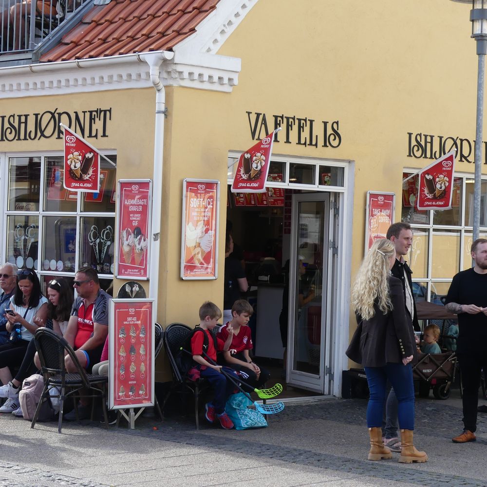 Ishjørnet - Restaurants Near Me - Skagen, 81