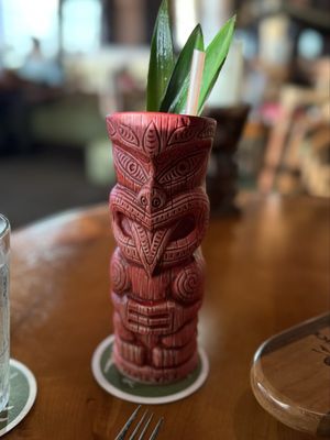 Trader Vic's by null