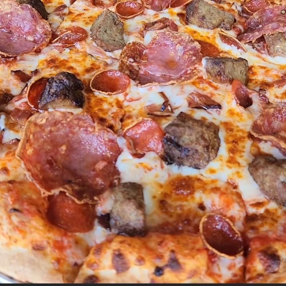 Square Cut Pizza - Hey Meat Lovers. Okay wait until you love it here. This is another great Pizza option in Farmington. Enjoy! - Pizza Near Me - Farmington, Minnesota Square Cut Pizza - Hey Meat Lovers. Okay wait until you love it here. This is another great Pizza option in Farmington. Enjoy! - Pizza Near Me - Farmington, Minnesota
