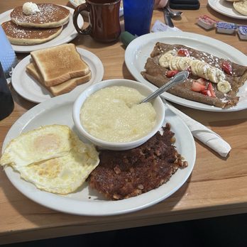 Blueberry Hill Pancake House - Corn Beef Hash meal with grits and crepes - Italian Near Me - Terre Haute, Indiana