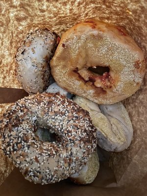 Deke's Bagels by null