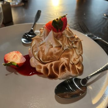 Skyline Kitchen & Bar - Baked Alaska - Breakfast & Brunch Near Me - Wheeling, West Virginia Skyline Kitchen & Bar - Baked Alaska - Breakfast & Brunch Near Me - Wheeling, West Virginia