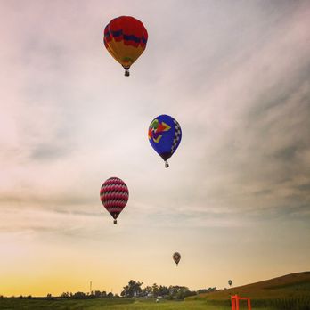 Ditmars Orchard & Vineyard - Fields of flight event - 7 am competition flight - Farms Near Me - Council Bluffs, Iowa