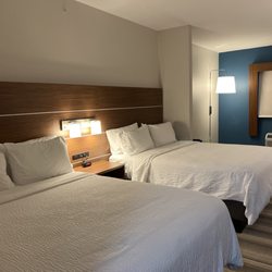 Holiday Inn Express & Suites Del Rio