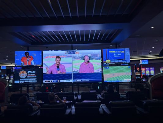 Hollywood Casino Greektown by null