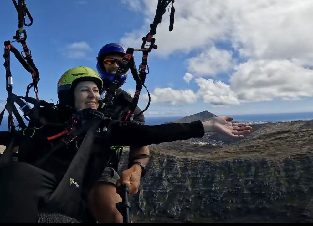 Hawaii Paragliding Logo