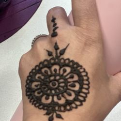 Brow Designs - Henna Tattoo
