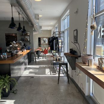 Dear Globe Coffee  - Coffee Roasteries Near Me - Baltimore, Maryland