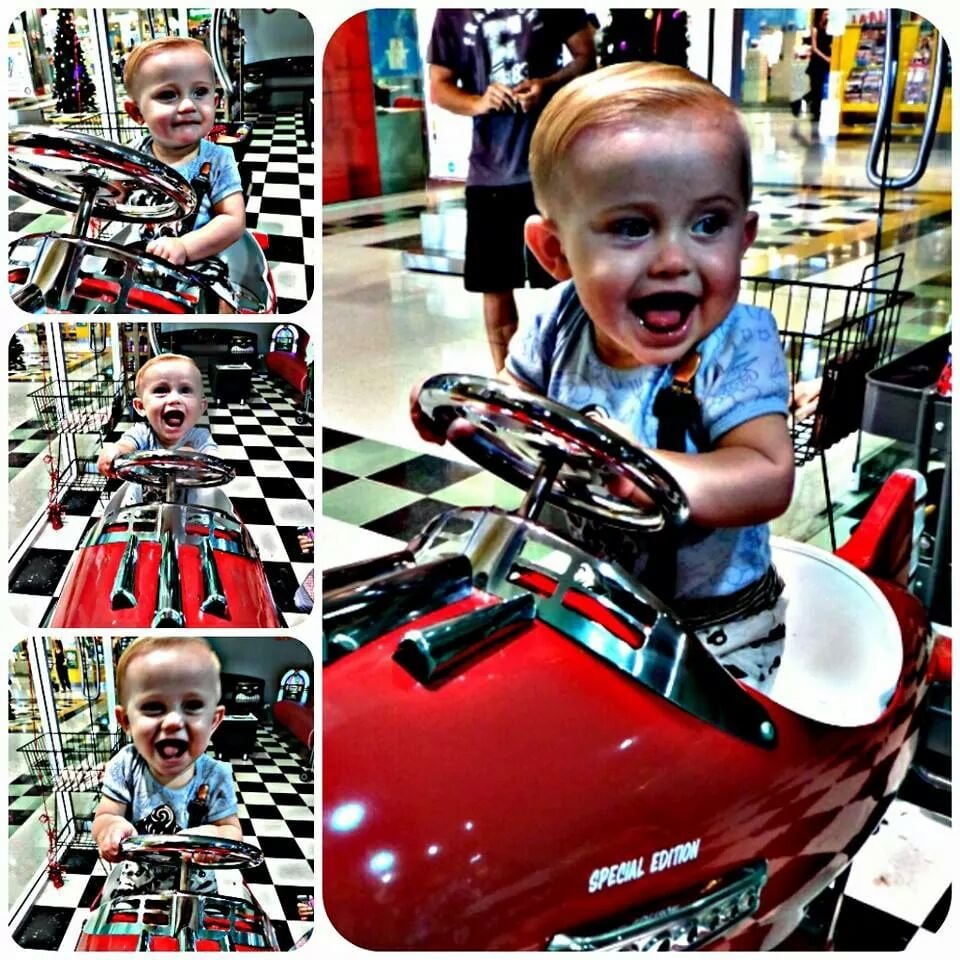 ROLL ‘N’ DICE BARBER SHOP Shop 33, Livingston Marketplace Shopping