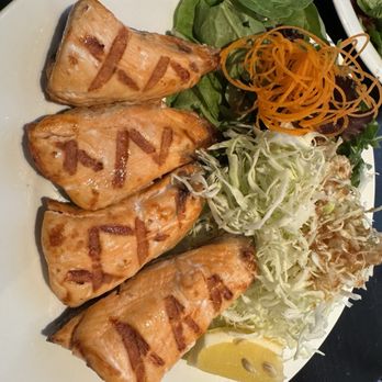 Sushi Karen - Salmon shioyaki - Sushi Bars Near Me - Pasadena, California