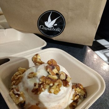 Cinnaholic - Maple Walnut - Desserts Near Me - Atlanta, Georgia