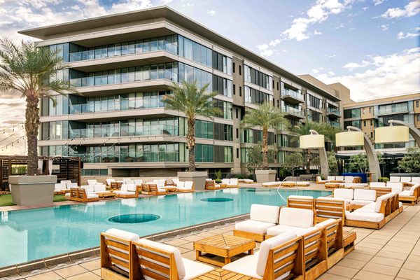 W Scottsdale by null
