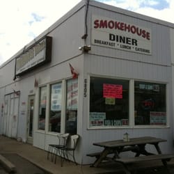 Outside Building - Smokehouse Diner Ogden
