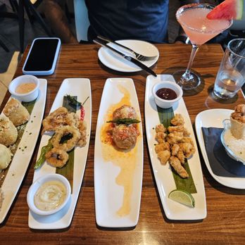 STK Steakhouse - assortment of happy hour food items - New American Near Me - Canoga Park, California STK Steakhouse - assortment of happy hour food items - New American Near Me - Canoga Park, California