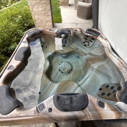 Dolphin Pools & Spas