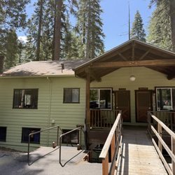 Pinecrest Chalet - The lovely cabin we stayed in.