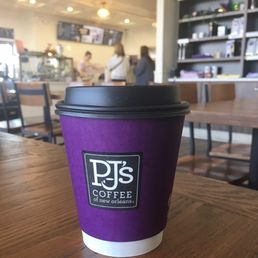 Coffee items here are heavy on high carb additives. There are few options for low carb or low sugar.