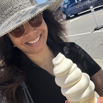 Meadowlark Dairy - Sunny day with my soft serve - Ice Cream & Frozen Yogurt Near Me - Pleasanton, California Meadowlark Dairy - Sunny day with my soft serve - Ice Cream & Frozen Yogurt Near Me - Pleasanton, California