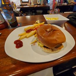 Monday Burger Special: $6.99, perfect lunch! Monday Burger Special: $6.99, perfect lunch!