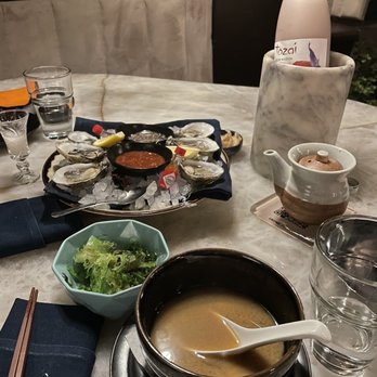 Wabi on Rose - Seaweed salad, miso soup, and oysters - Sushi Bars Near Me - Venice, California Wabi on Rose - Seaweed salad, miso soup, and oysters - Sushi Bars Near Me - Venice, California