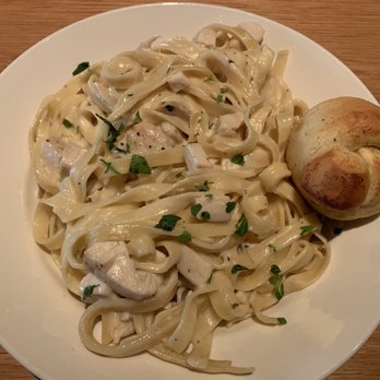 BJ's Restaurant & Brewhouse - Grilled Chicken Alfredo - New American Near Me - Upper Saint Clair, Pennsylvania