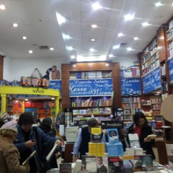 Antártica Libros - Variedad de libros: escolares, novelas, acción, entre otros generos.