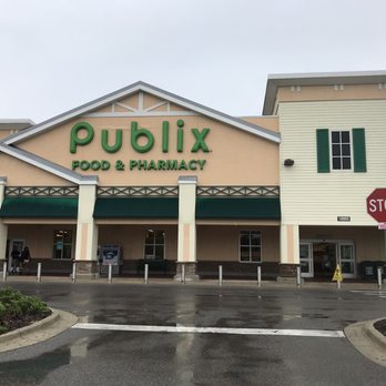 Publix - the front of a publix store - Grocery Near Me - Mount Dora, Florida