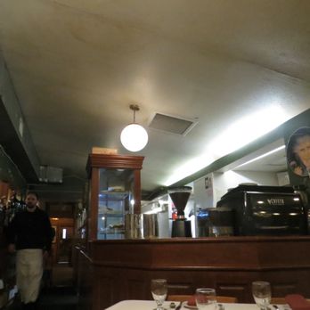 Beppe & Gianni's Trattoria - interior - Italian Near Me - Eugene, Oregon Beppe & Gianni's Trattoria - interior - Italian Near Me - Eugene, Oregon
