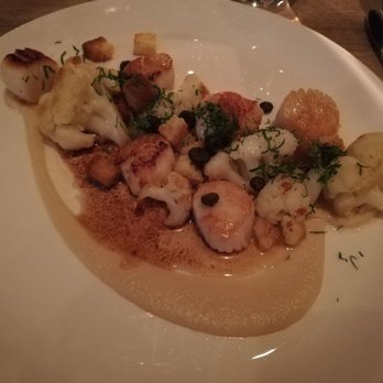 Chez Lionel - Scallops with cauliflower puree and boiled cauflifower. - Cafes Near Me - Boucherville, Quebec