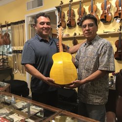 Cruz Violins & More - Custom #2 Vihuela