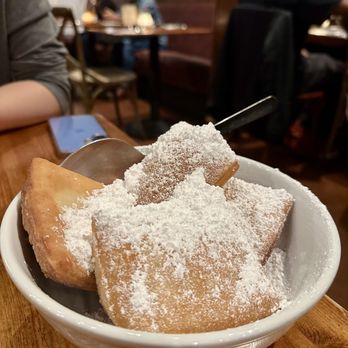 Angeline's Louisiana Kitchen - Beignets - Cajun/Creole Near Me - Berkeley, California Angeline's Louisiana Kitchen - Beignets - Cajun/Creole Near Me - Berkeley, California
