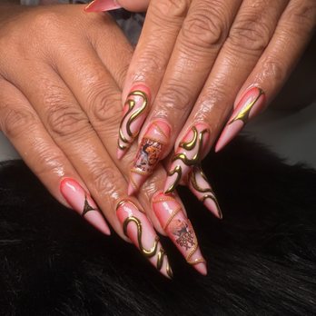 Jassie's Nail Lounge - Amaria hooked me up for the Chris Brown concert - Nail Salons Near Me - San Diego, California