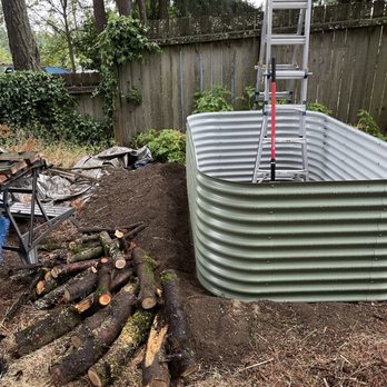 Vego Garden - Bin ready for Hügelkultur fill. - Appliances Near Me - Houston, Texas Vego Garden - Bin ready for Hügelkultur fill. - Appliances Near Me - Houston, Texas