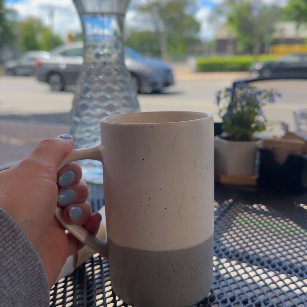 The Bees Knees Bistro - Latte - Cafes Near Me - Wallingford, Connecticut The Bees Knees Bistro - Latte - Cafes Near Me - Wallingford, Connecticut