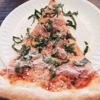 Five Points Pizza - Yummy - Italian Near Me - Nashville, Tennessee