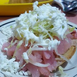 Pozoleria Roger - Tostada de pata