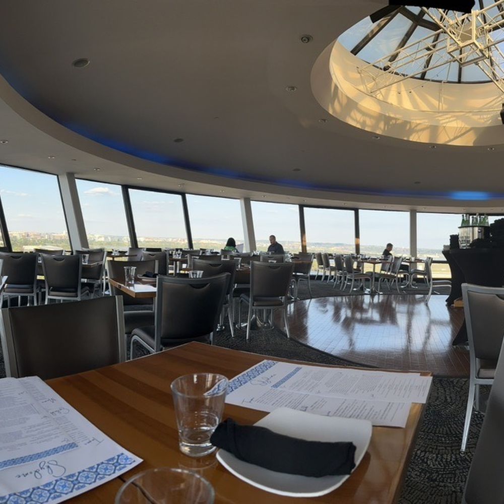 Skydome Restaurant - Rotating restaurant with good American food and good music and excellent views. Reservations required - Lounges Near Me - Arlington, Virginia Skydome Restaurant - Rotating restaurant with good American food and good music and excellent views. Reservations required - Lounges Near Me - Arlington, Virginia
