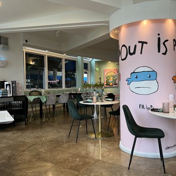 Petralunga - Indoor seating - Pizza Near Me - Miami, Florida Petralunga - Indoor seating - Pizza Near Me - Miami, Florida