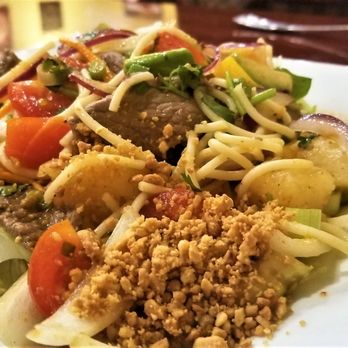 Thai Sweet Basil - Evil Jungle - sphagetti with beef, scallions and veggies - Thai Near Me - Tampa, Florida