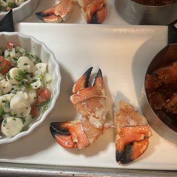 Springfield Grille - Fresh Bay Scallops Ceviche, three Jonah Crab Claws, and Tuna Poke. - Seafood Near Me - Youngstown, Ohio