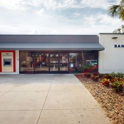 Bank of America Financial Center - Storefront