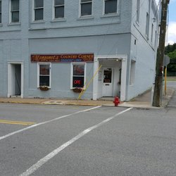 Margaret's Country Corner - Slow down and keep your eyes open or you might drive right past.