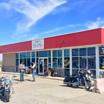 Jody's Diner - The outside - Diners Near Me - Evanston, Wyoming
