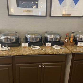 Arthur's Bistro - Brunch buffet - Bars Near Me - Ocala, Florida